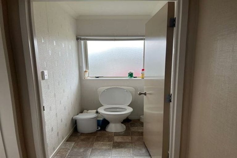 Photo of property in 3a Doment Crescent, Orewa, 0931