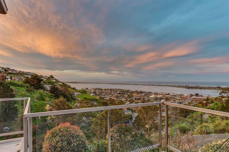 Photo of property in 12 Mandalay Lane, Redcliffs, Christchurch, 8081