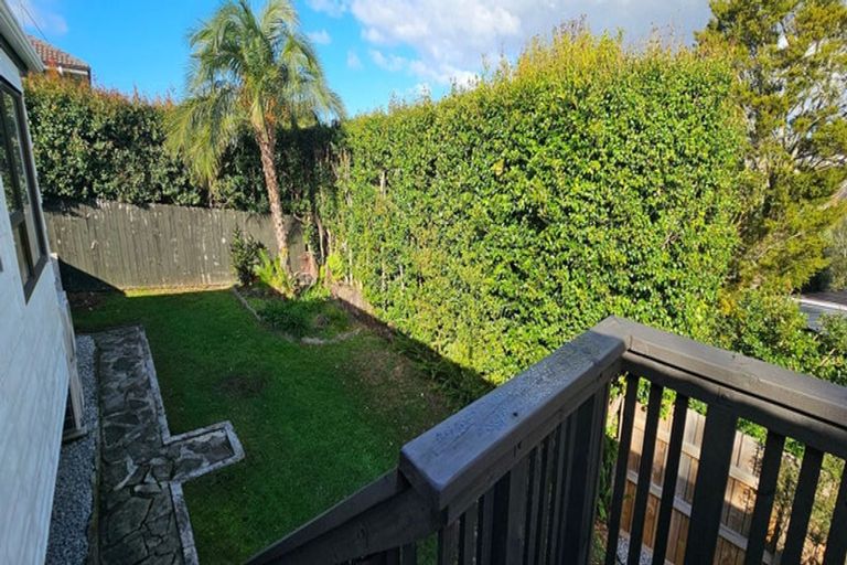 Photo of property in 1/13 Montclair Rise, Browns Bay, Auckland, 0630