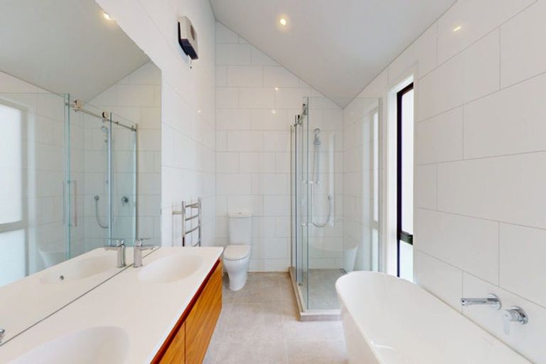 Photo of property in 79 Kotare Street, Waikanae, 5036