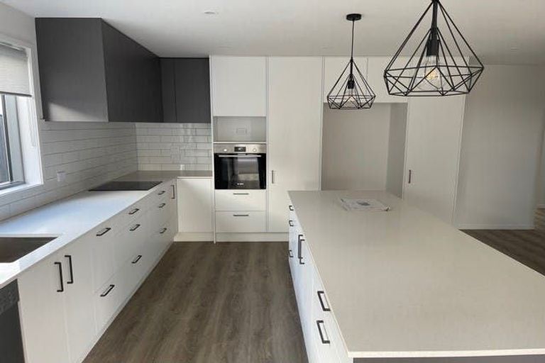 Photo of property in 52 Siren Street, Wainui, 0932