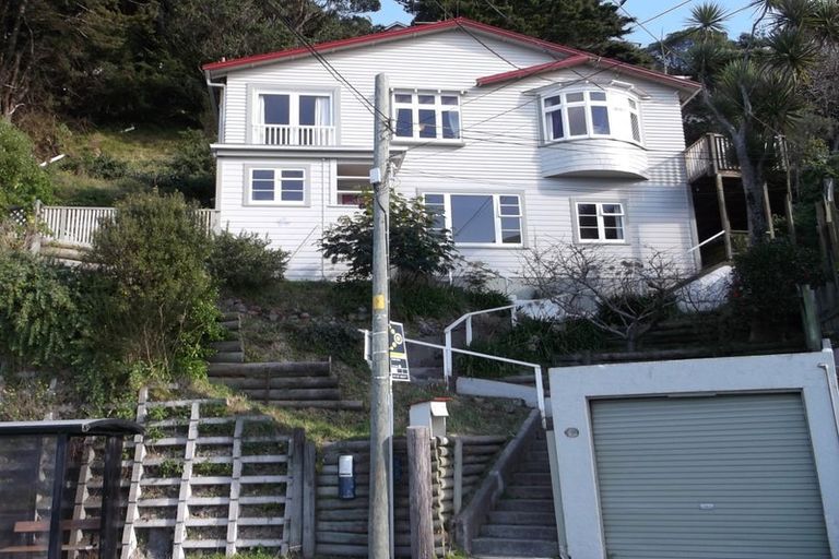 Photo of property in 112 Grafton Road, Roseneath, Wellington, 6011