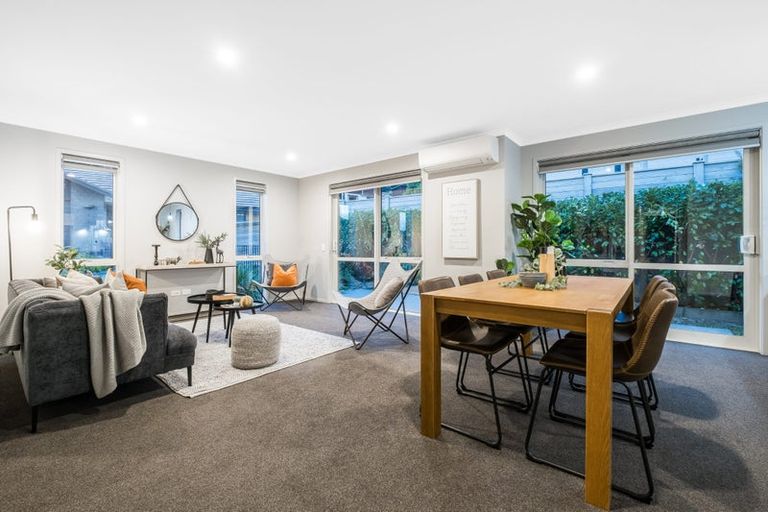 Photo of property in 34 Mooring Close, Whitby, Porirua, 5024