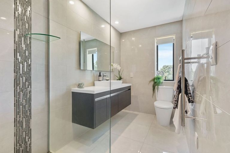 Photo of property in 419a Beach Road, Mairangi Bay, Auckland, 0630