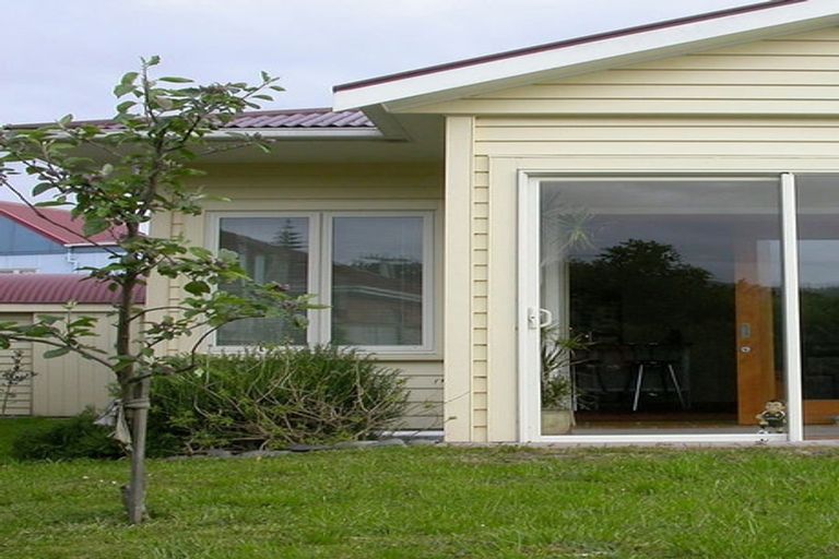 Photo of property in 40 Hall Crescent, Epuni, Lower Hutt, 5011