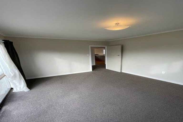 Photo of property in 17 Claridges Road, Casebrook, Christchurch, 8051