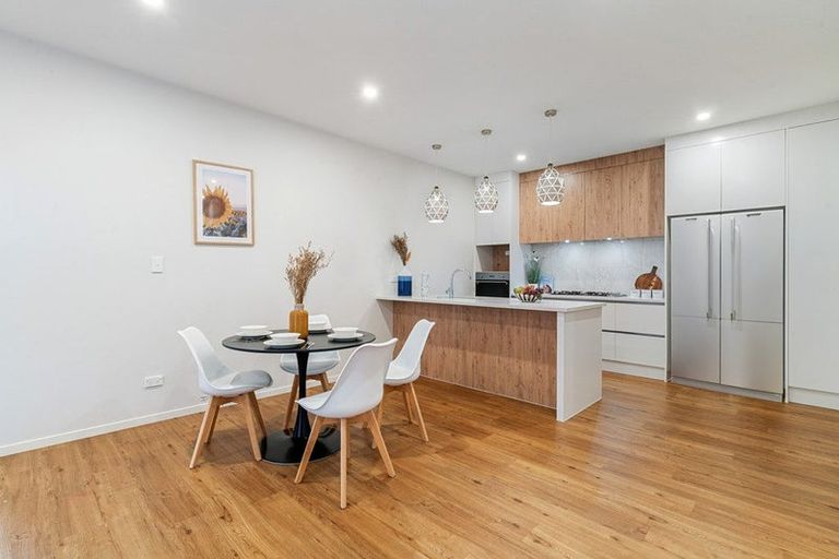 Photo of property in 6 Earlywood Road, Takanini, 2110