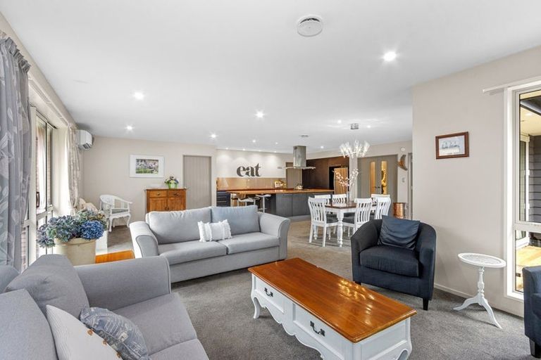 Photo of property in 19 Bridge Street, Southbridge, 7602