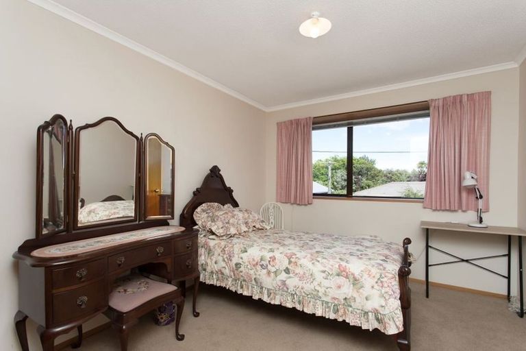 Photo of property in 10 Corfe Street, Ilam, Christchurch, 8041