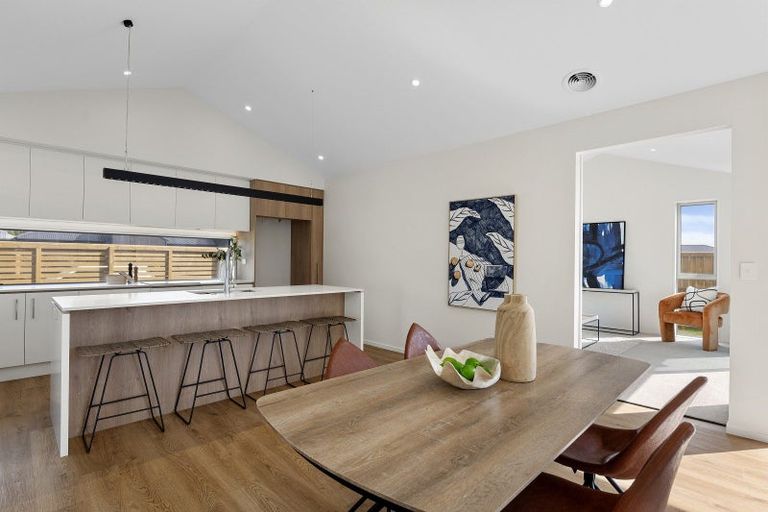 Photo of property in 39 River Stone Drive, Halswell, Christchurch, 8025