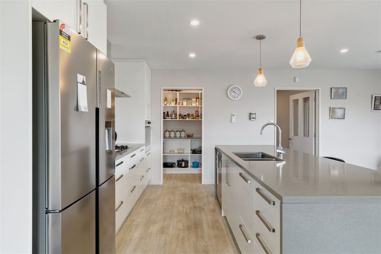 Photo of property in 5 Glenbarr Lane, Broomfield, Christchurch, 8042