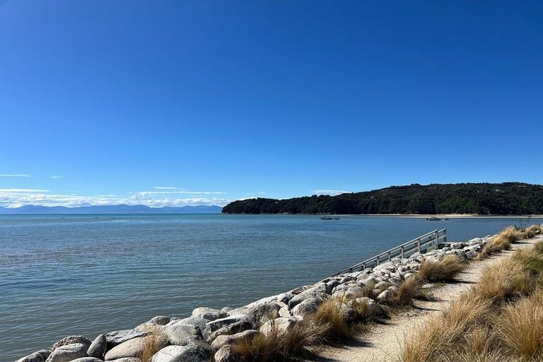 Photo of property in 26 Franklin Street, Marahau, Motueka, 7197