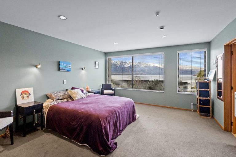 Photo of property in 12 Aspen Grove, Fernhill, Queenstown, 9300