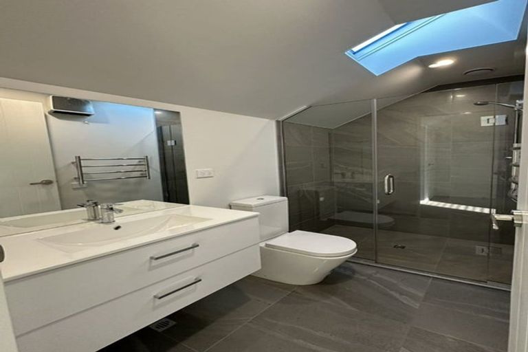 Photo of property in 3/58 Division Street, Riccarton, Christchurch, 8041