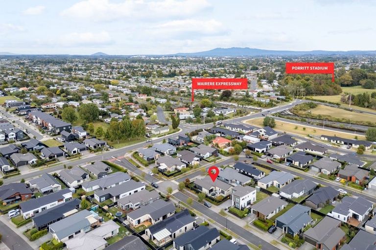 Photo of property in 2 Probert Crescent, Chartwell, Hamilton, 3210