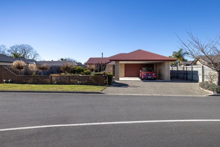 Photo of property in 21 Kitakita Grove, Motueka, 7120