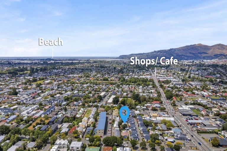 Photo of property in 2/22 Mathesons Road, Phillipstown, Christchurch, 8011