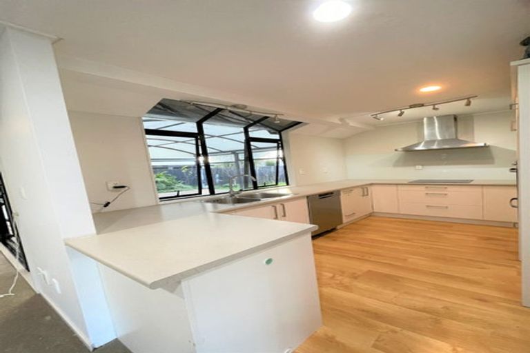 Photo of property in 9 Ben Nevis Place, Northpark, Auckland, 2013