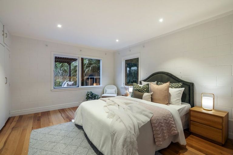 Photo of property in 24 Sylvan Avenue, Northcote, Auckland, 0627