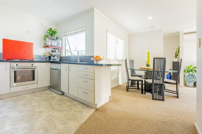 Photo of property in 110b Brightside Road, Stanmore Bay, Whangaparaoa, 0932