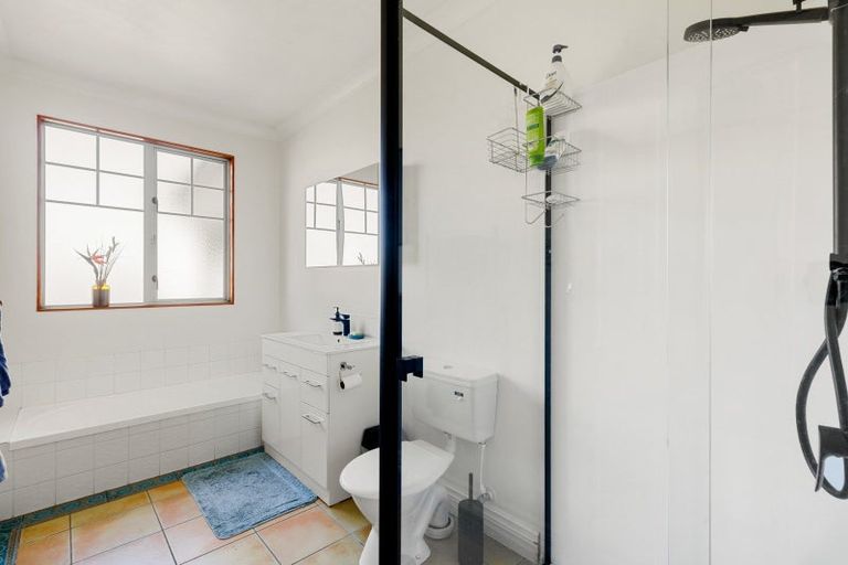 Photo of property in 1 Buckingham Place, Rototuna North, Hamilton, 3210