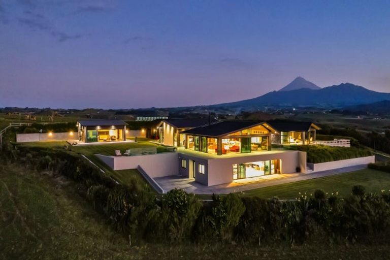 Photo of property in 24 Washer Road, Omata, New Plymouth, 4374