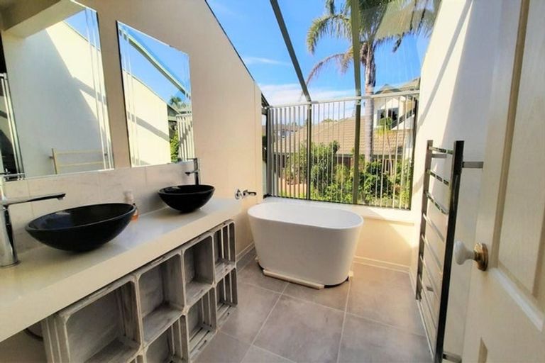 Photo of property in 7 Napa Court, Shamrock Park, Auckland, 2016