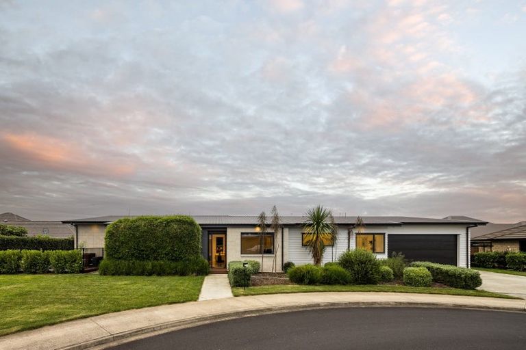 Photo of property in 10 Kowhai Drive, Cambridge, 3434