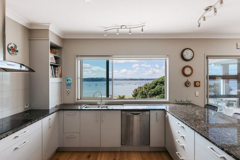 Photo of property in 109 Harbour View Road, Omokoroa, 3114