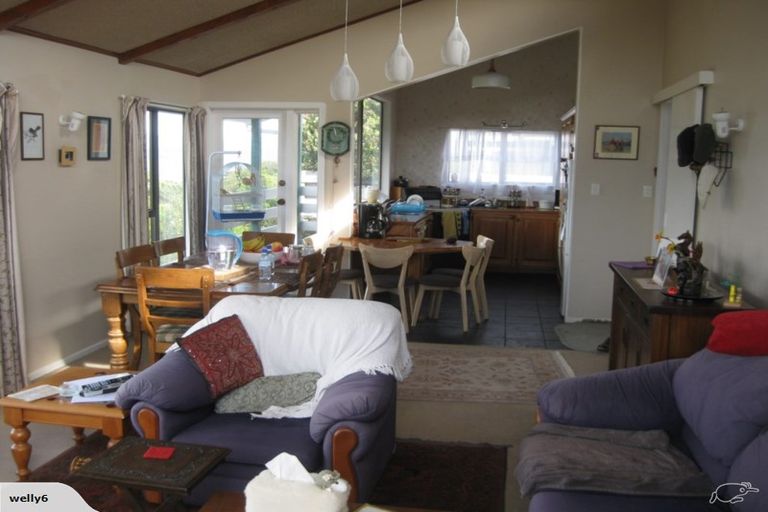 Photo of property in 272 Dowse Drive, Maungaraki, Lower Hutt, 5010