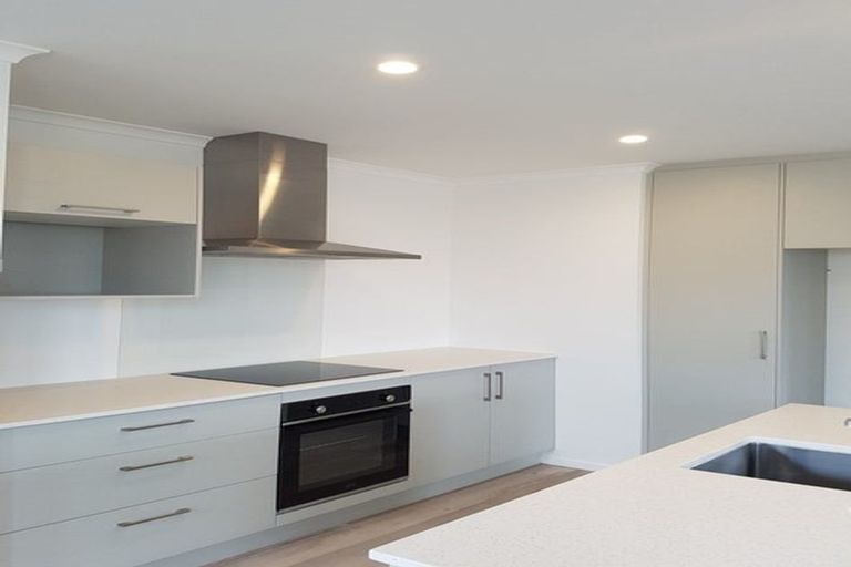 Photo of property in 11 Crown Street, Papamoa, 3118