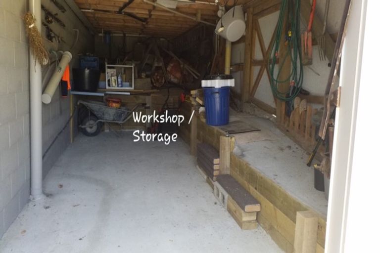 Photo of property in 4 Seaview Road, Cable Bay, 0420