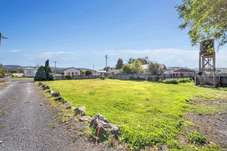 Photo of property in 10 Saunders Street, Owaka, 9535