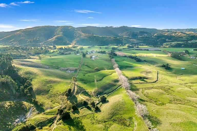 Photo of property in 306 West Coast Road, Makarau, Warkworth, 0984