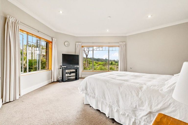 Photo of property in 251 Whitehills Road, Waitoki, 0994