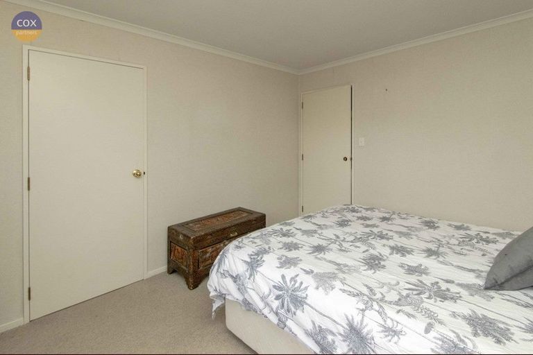 Photo of property in 3/4a Lee Road, Taradale, Napier, 4112