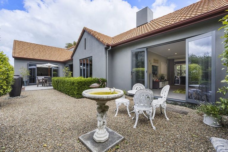 Photo of property in 196 Athlone Drive, Cambridge, 3434