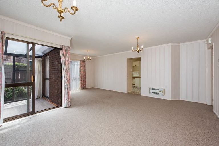 Photo of property in 1/60 Garden Road, Avalon, Lower Hutt, 5011