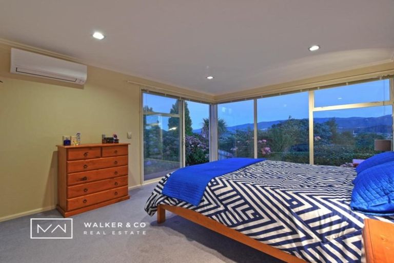 Photo of property in 13 Colin Guppy Crescent, Riverstone Terraces, Upper Hutt, 5018