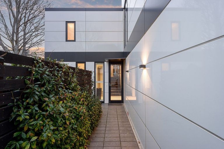 Photo of property in 26b Peterborough Street, Christchurch Central, Christchurch, 8013