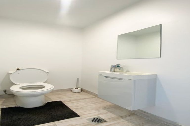 Photo of property in 140 Battalion Drive, Papakura, 2110