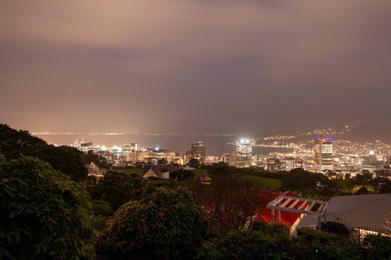 Photo of property in 2/15 Upland Road, Kelburn, Wellington, 6012