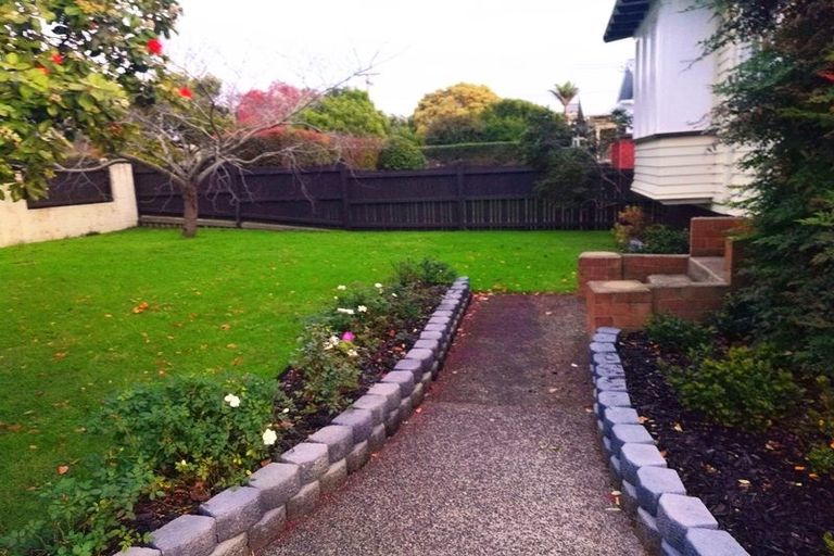 Photo of property in 94 Alfred Street, Onehunga, Auckland, 1061