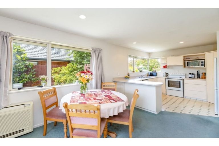 Photo of property in 3 Farquhars Road, Redwood, Christchurch, 8051