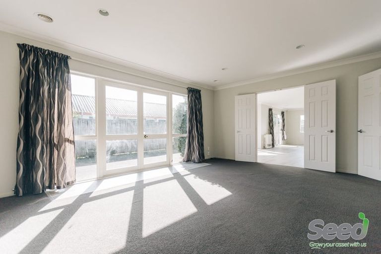 Photo of property in 11 Admiral Crescent, Flagstaff, Hamilton, 3210