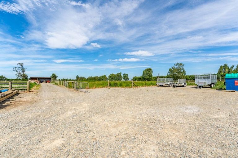 Photo of property in 8 Arowhenua Station Road, Kerrytown, Timaru, 7973