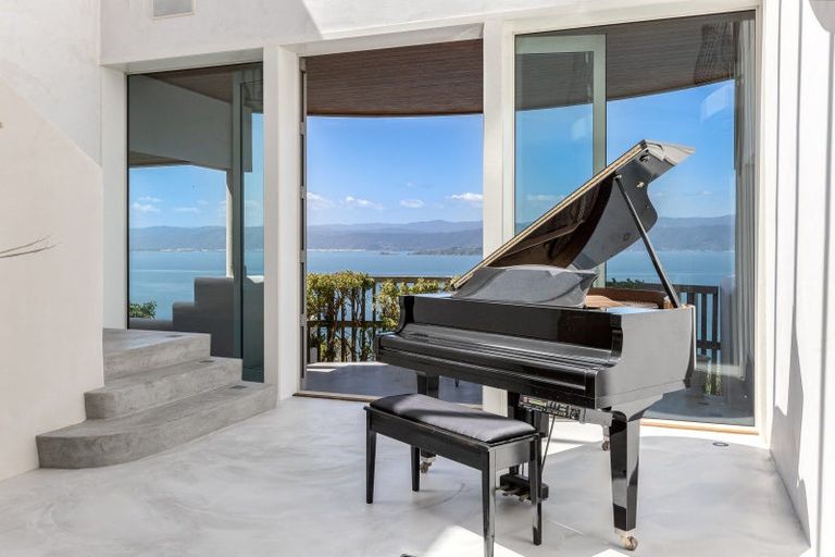 Photo of property in 66 Onslow Road, Khandallah, Wellington, 6035