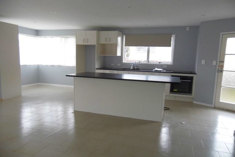 Photo of property in 120 Hillcrest Road, Papatoetoe, Auckland, 2025