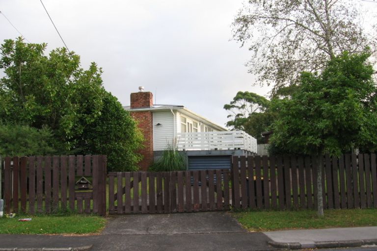 Photo of property in 6 Coletta Lane, Te Atatu South, Auckland, 0610