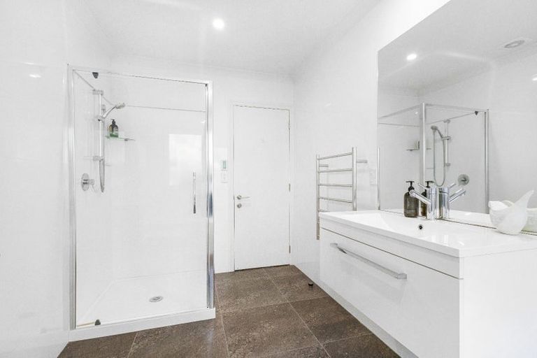 Photo of property in 20 Strowan Road, Strowan, Christchurch, 8052